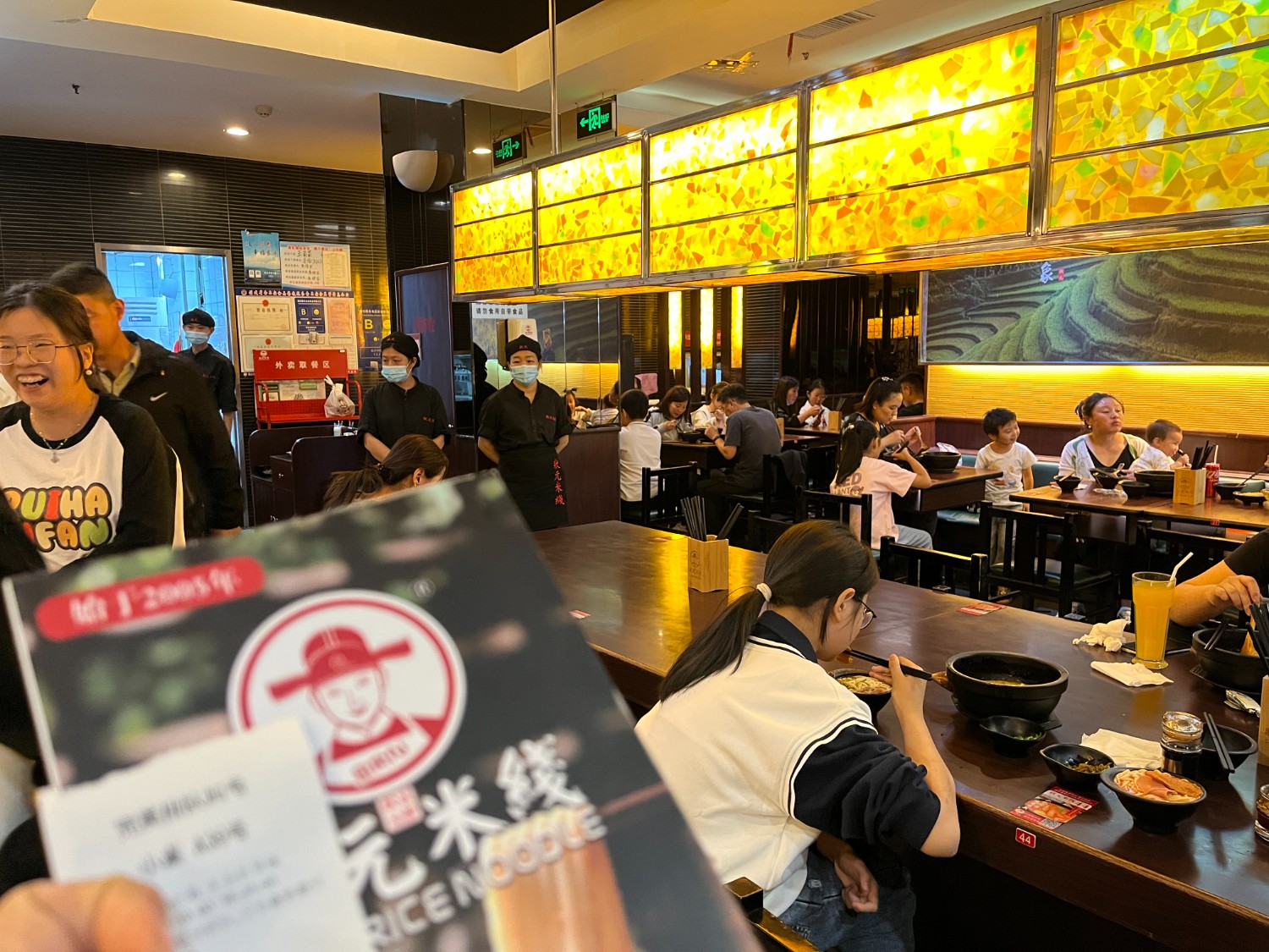 每天人气满满！想开一家这样的店吗！快来咨询吧！#米线加盟#餐厅开店#状元米线