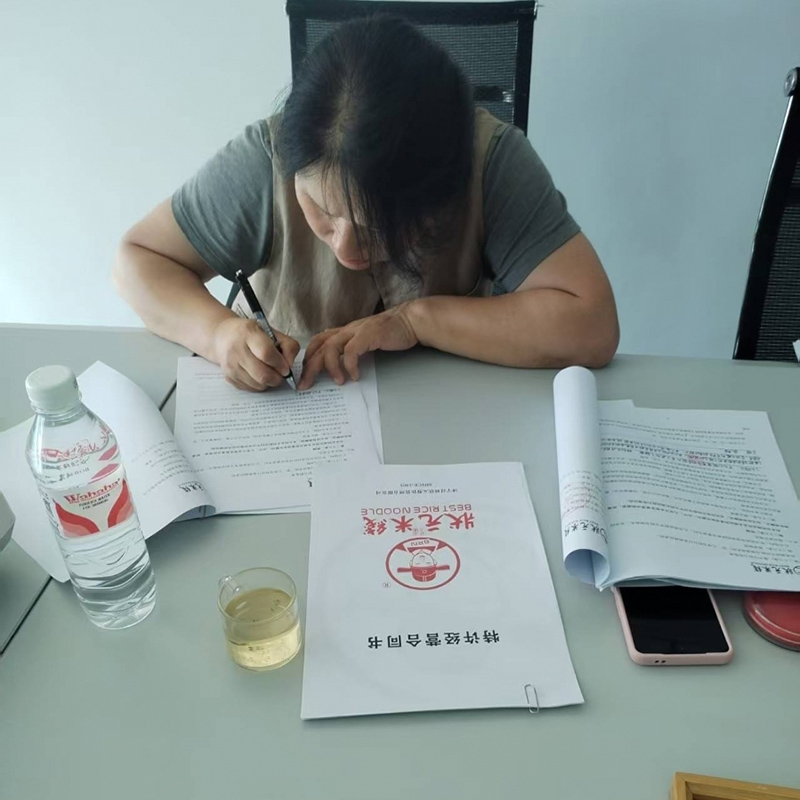  二店签约成功！感谢您对状元米线品牌价值和市场影响力的认可！ #状元米线 #米线加盟 